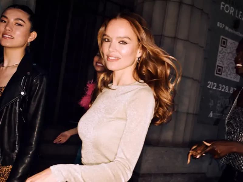 Exploring Blowout Benefits Beyond Style: Scalp Health & Shine